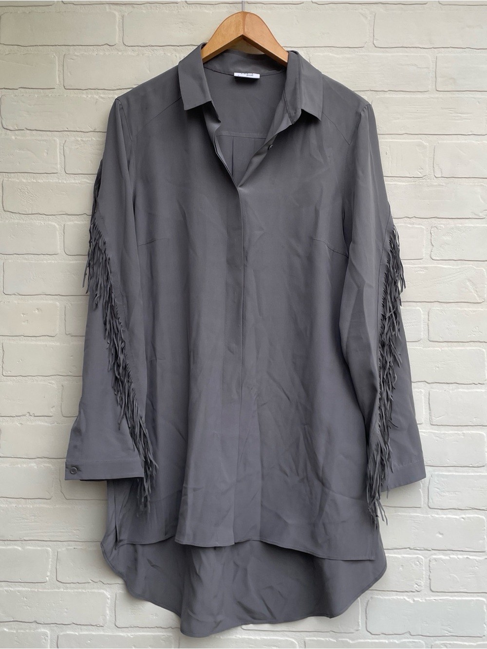 Akris punto Gray Fringe Longline Button-Front Shirt tunic top